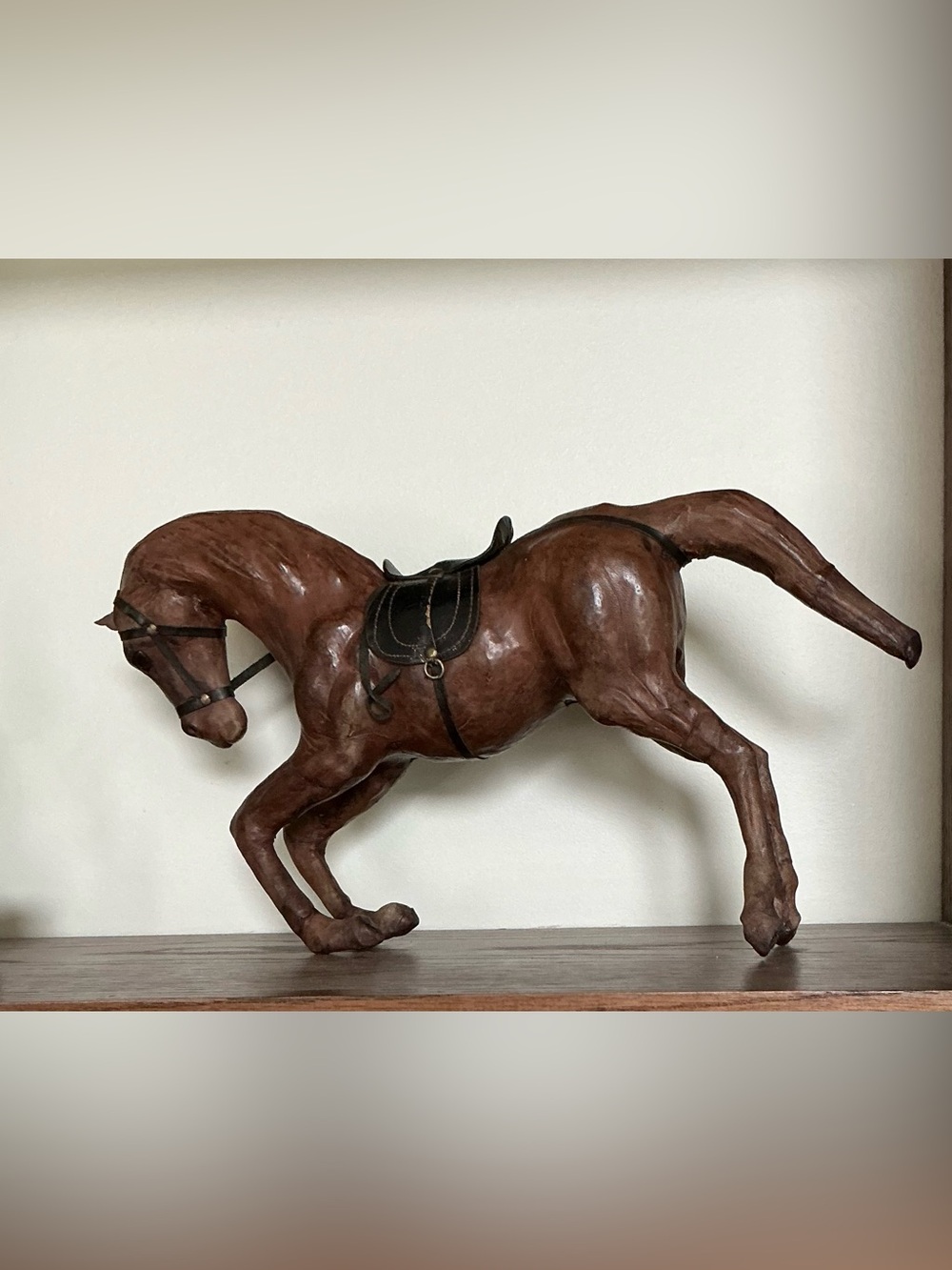 VTG Leather Wrapped Kneeling Horse Figure Statue Western Rustic Brown 15 3/4”